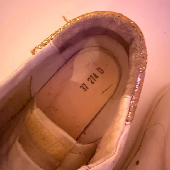 Authentic GOLDEN GOOSE Old School Low Top Velcro Sneakers - White/Gold - 37 - Picture 13 of 16